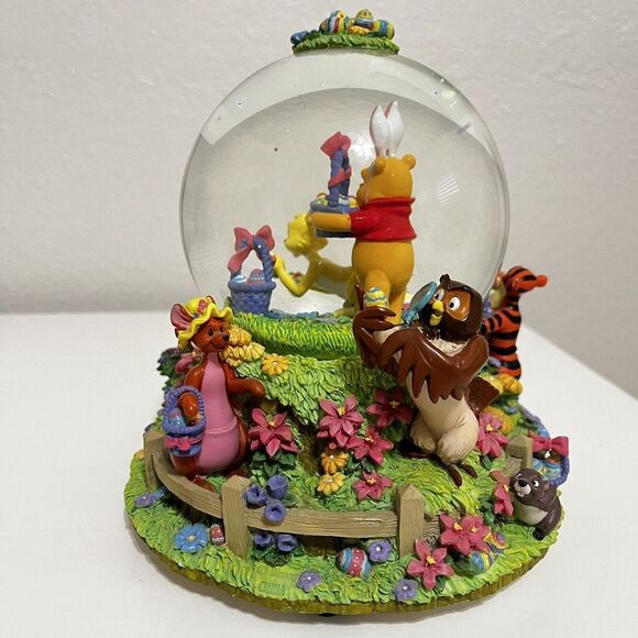 Disney Store Winnie the Pooh Musical Snow Globe Egg Hunt Easter Parade - Picture 5 of 12
